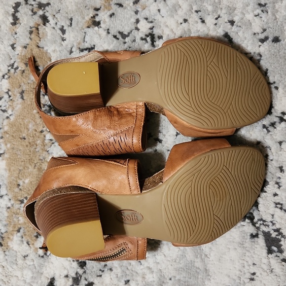 Sofft Sandals EUC - Picture 6 of 8